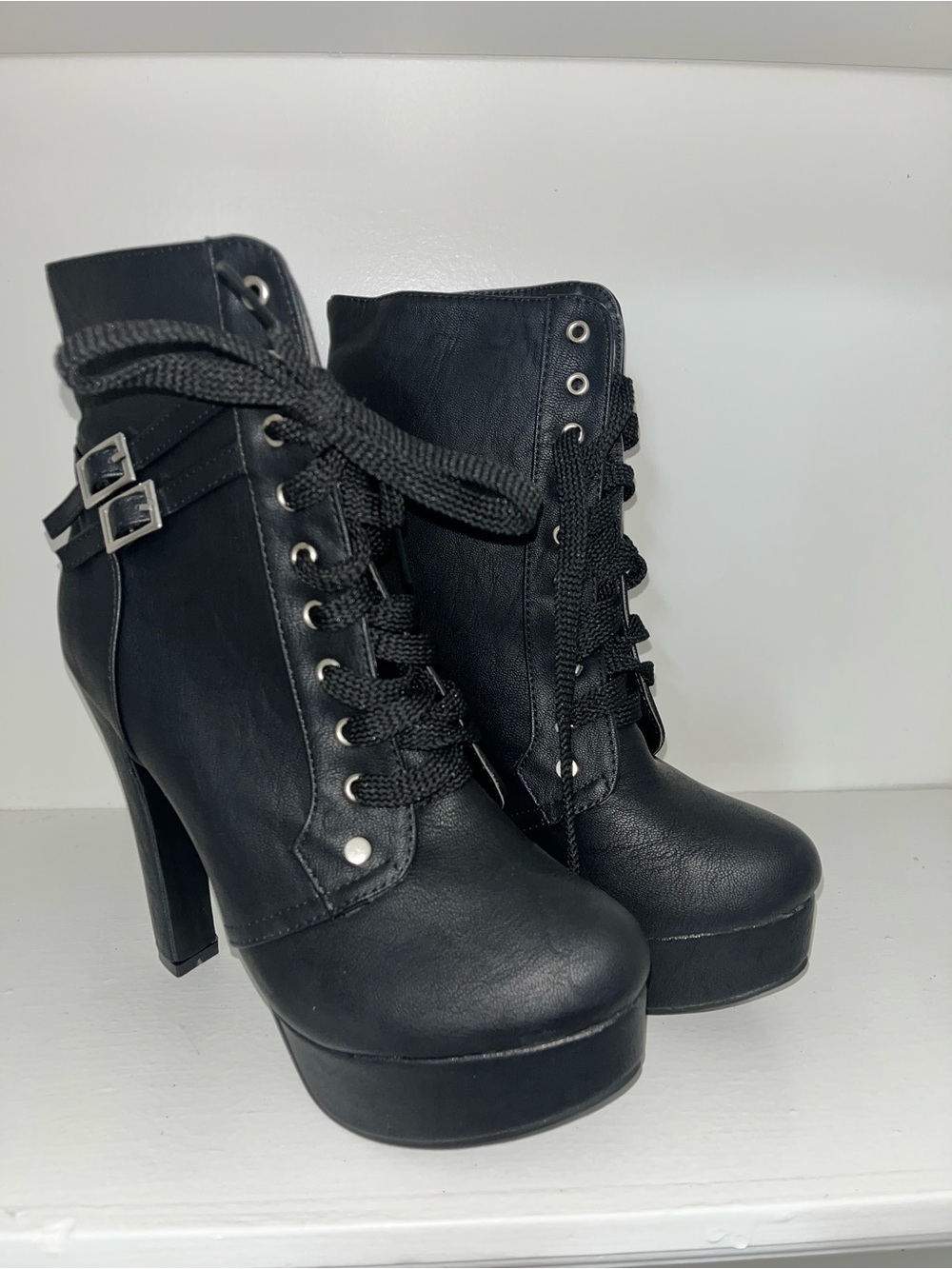 Women's Black Lace-Up Platform Ankle Boots